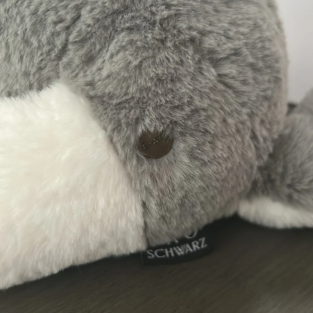 FAO SCHWARZ Adorable Gray and White PLUSH Husky Dog with Red Glasses